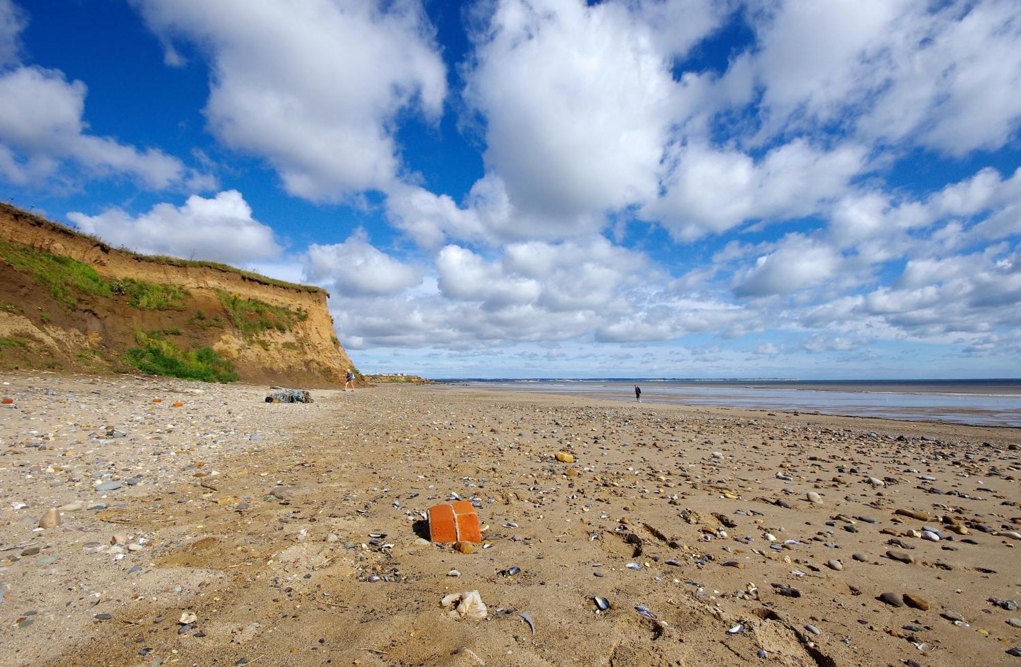 Lovely 6 Berth Caravan For Hire At Barmston Beach Holiday Park Ref 62062Hc Lund 외부 사진